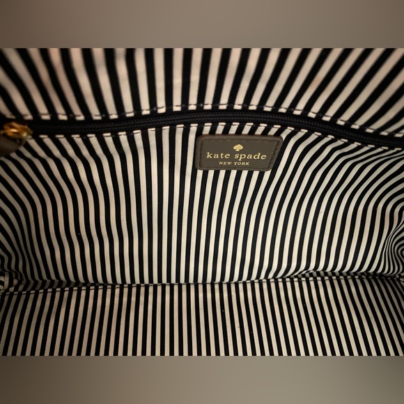 Kate Spade top handle bag. Gently used from pet free and smoke free home - Picture 4 of 6